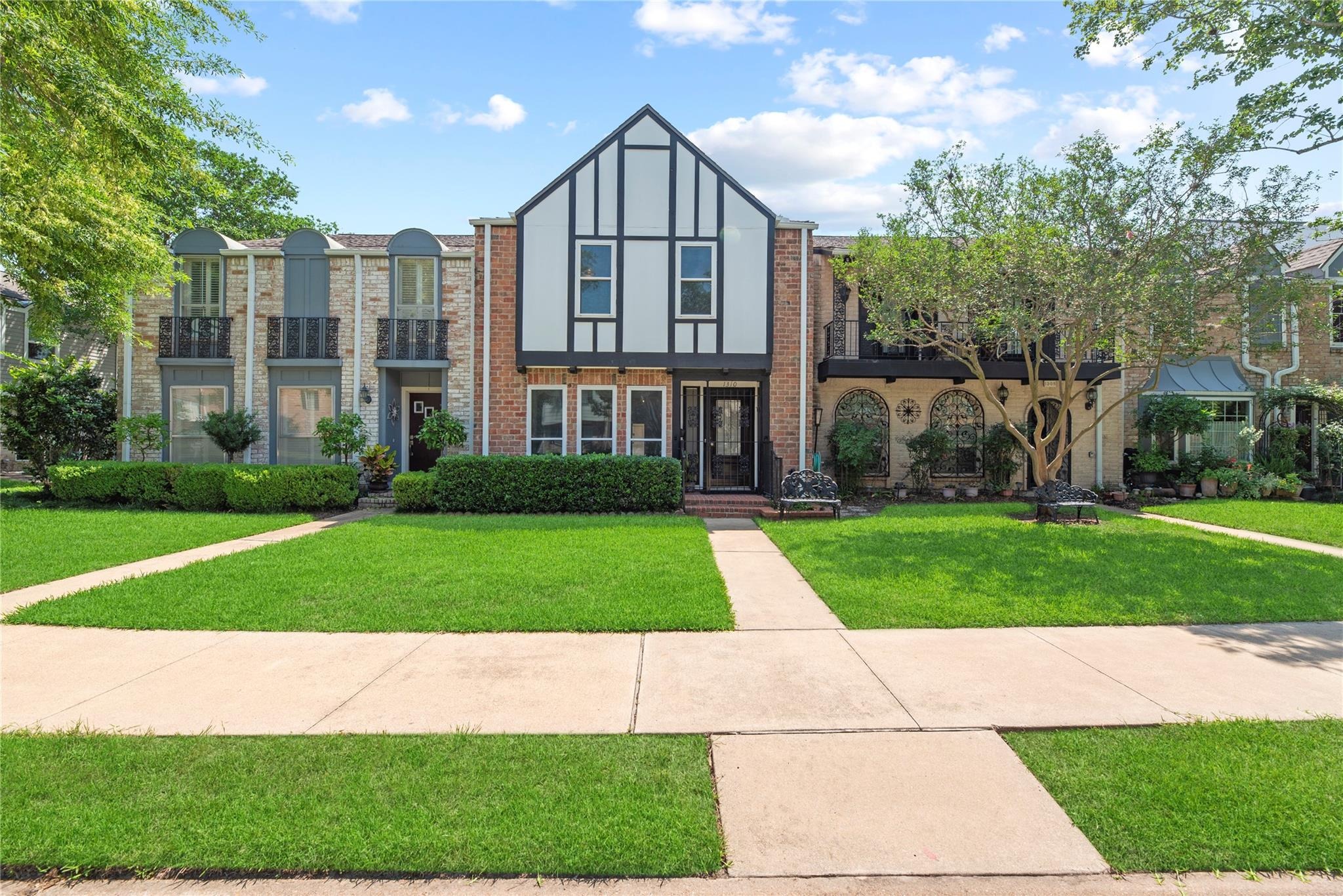 Country Place Dr, Houston, TX 77079
