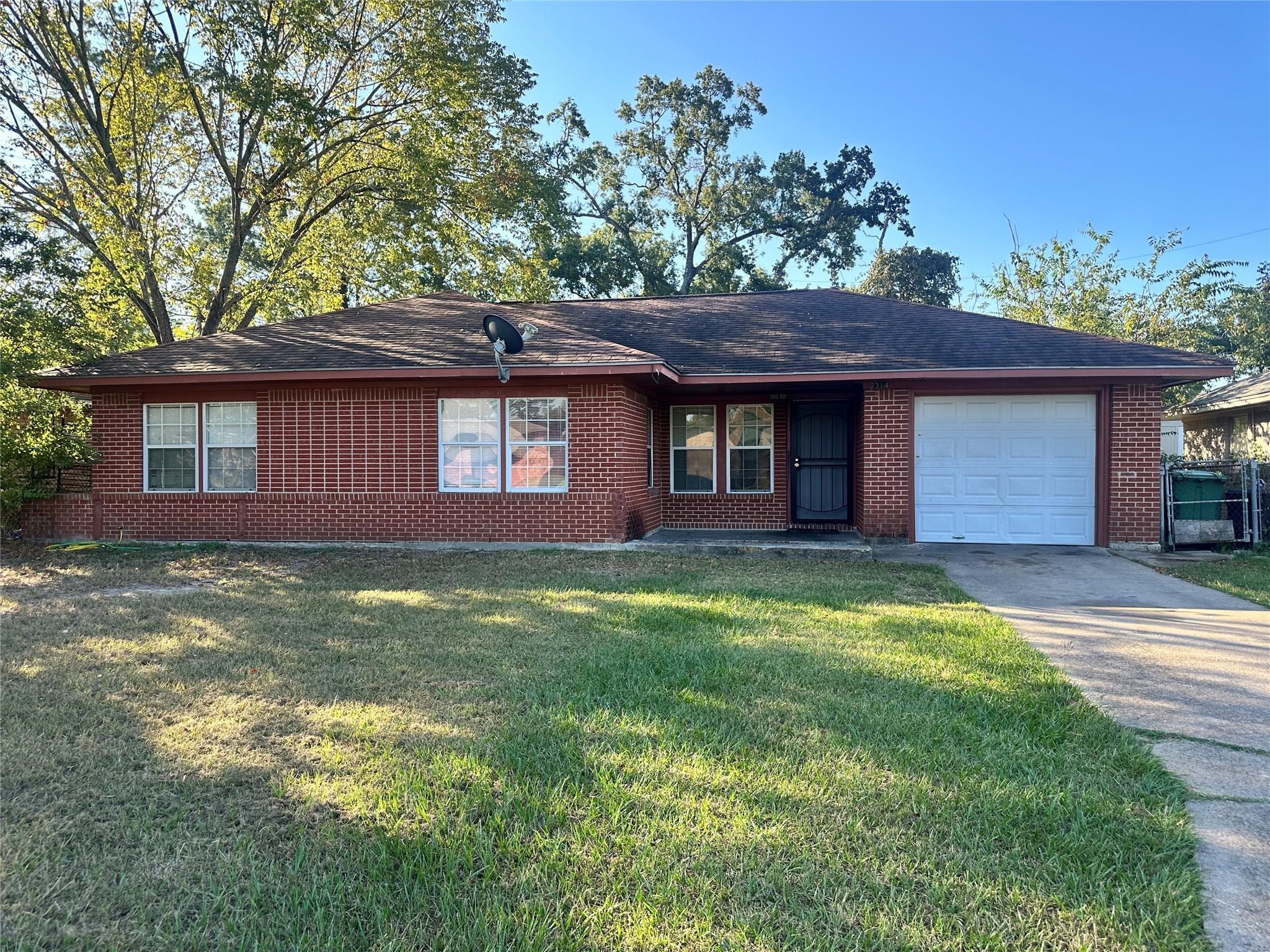 Woodlyn Rd, Houston, TX 77078 #1