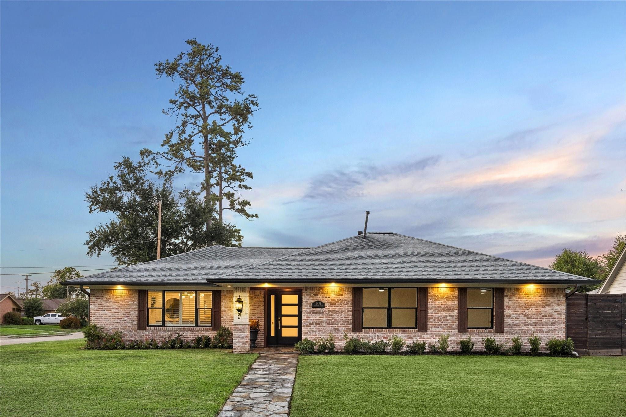 Pineshade Ln, Houston, TX 77008