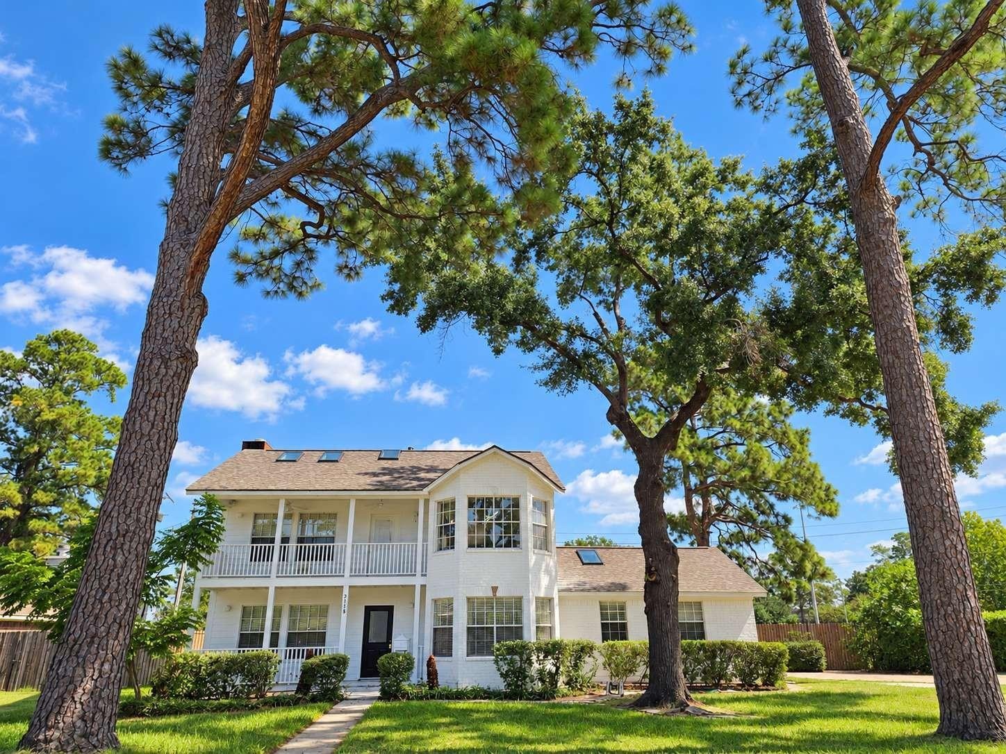 Burt St, Houston, TX 77018