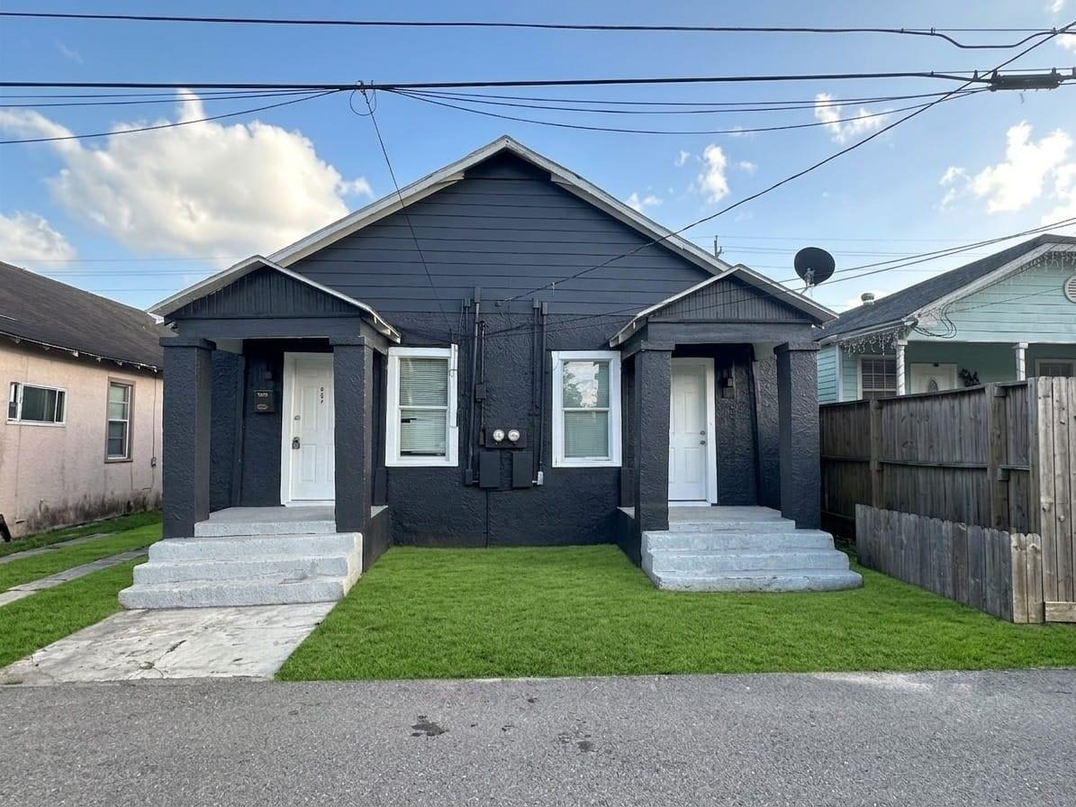 Avenue I , Houston, TX 77011