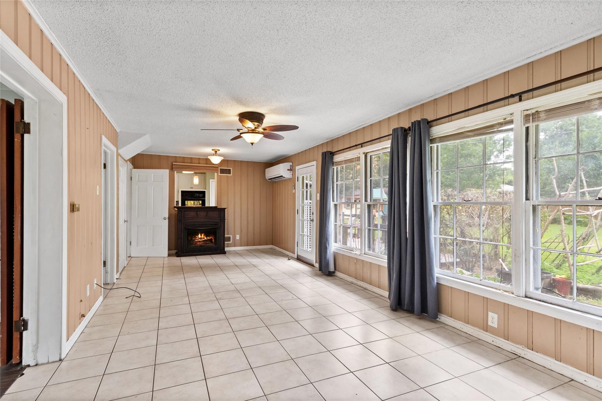 Lamar Dr, LA Marque, TX 77568 #1