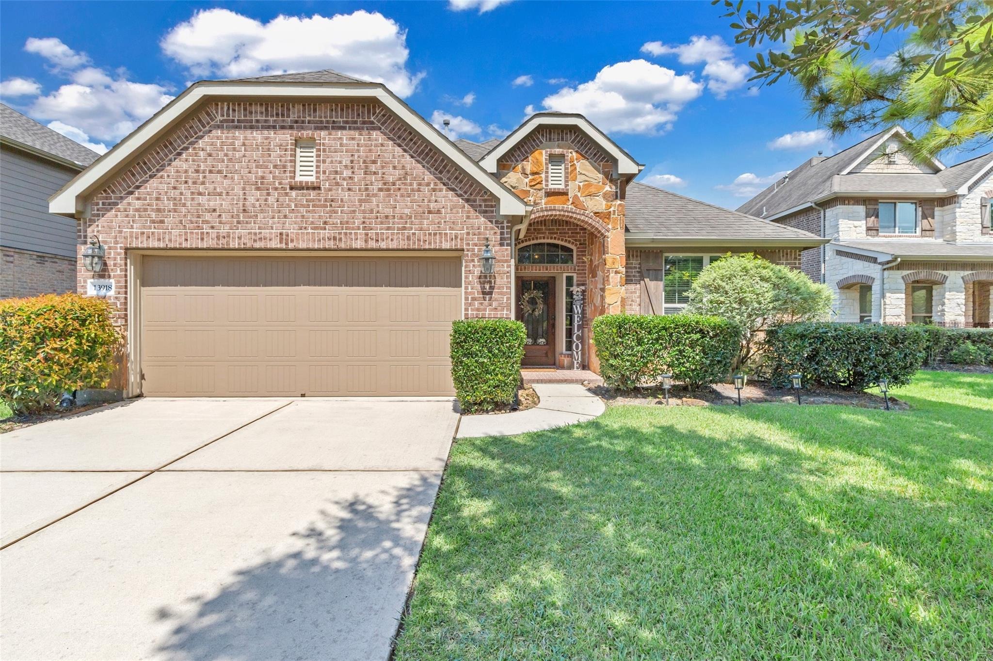 Albany Springs Ln, Houston, TX 77044