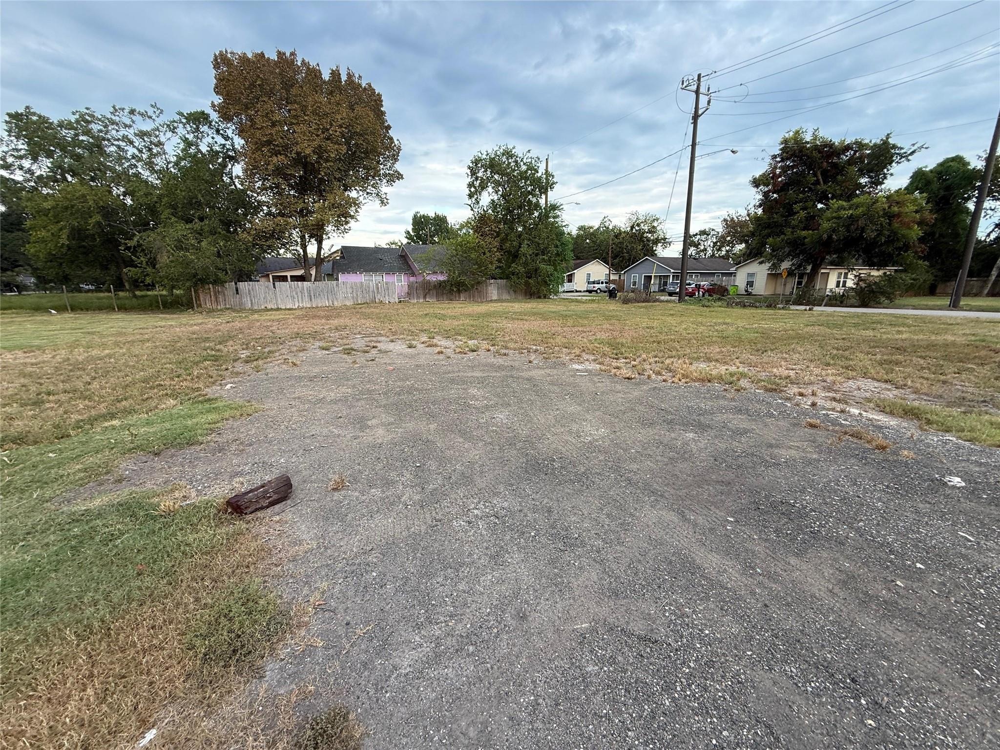10th St, Richmond, TX 77469 #1
