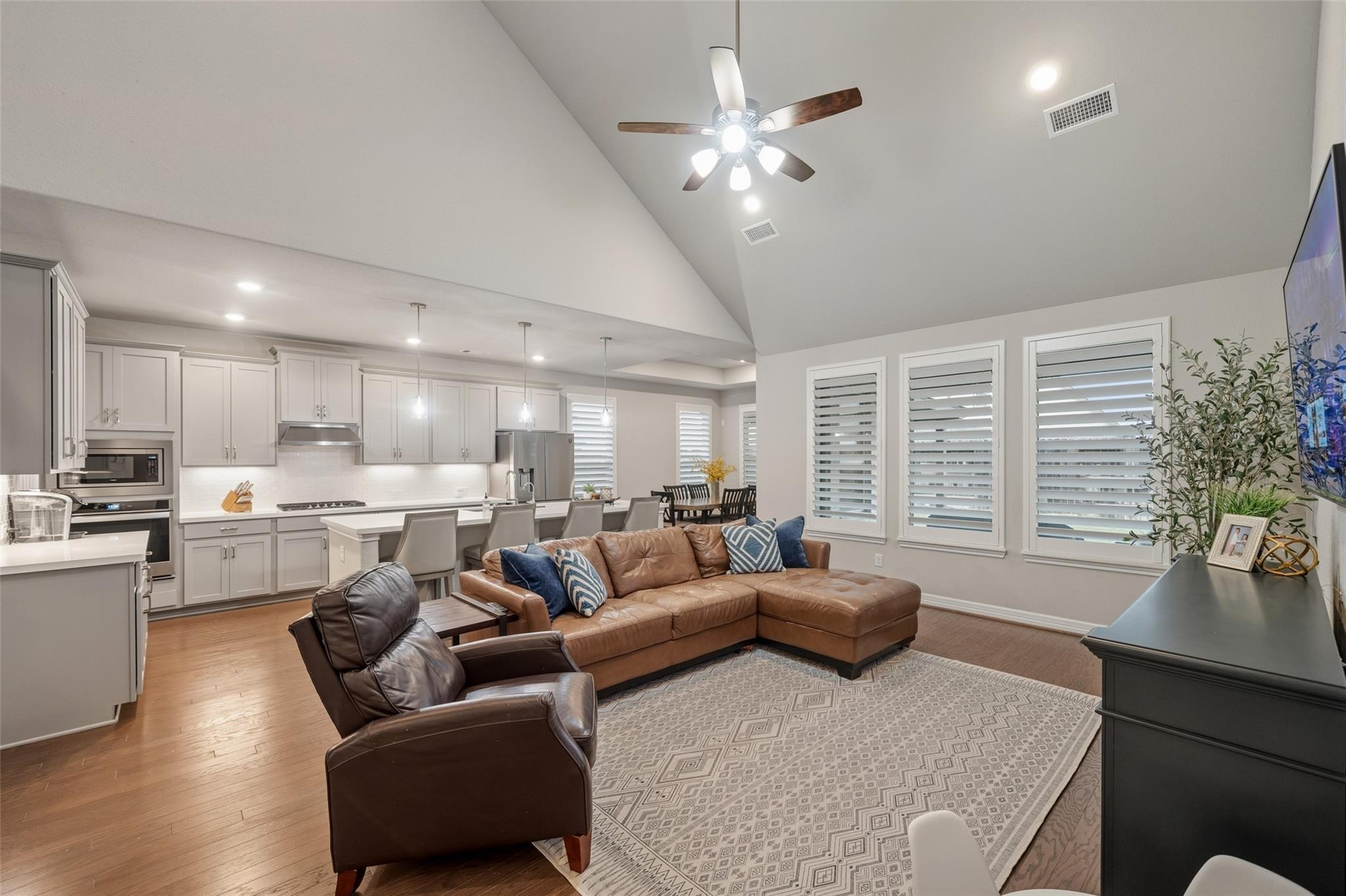 Laurel Creek Ln, Conroe, TX 77385 #1