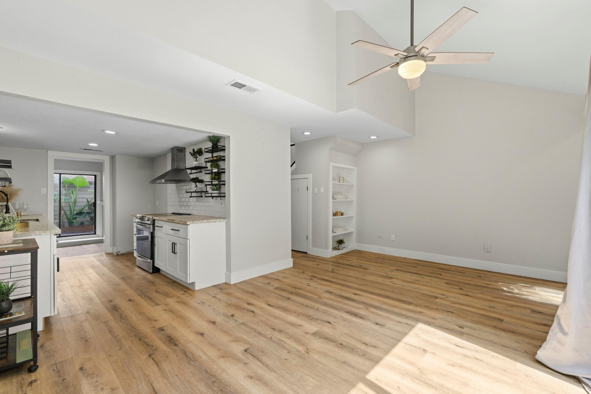 Country Place Dr, Houston, TX 77079 #1