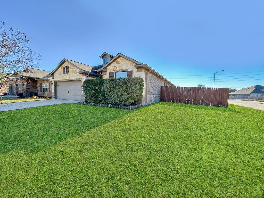 Country Crossing Cir, Magnolia, TX 77354