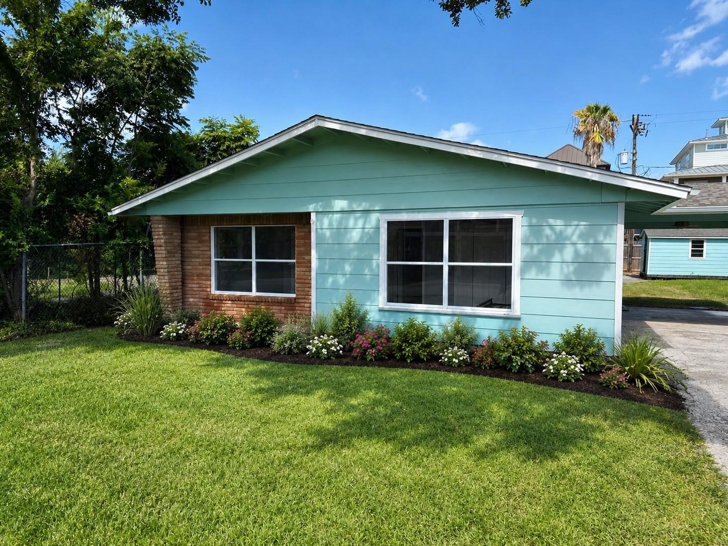 Shore Dr, Kemah, TX 77565