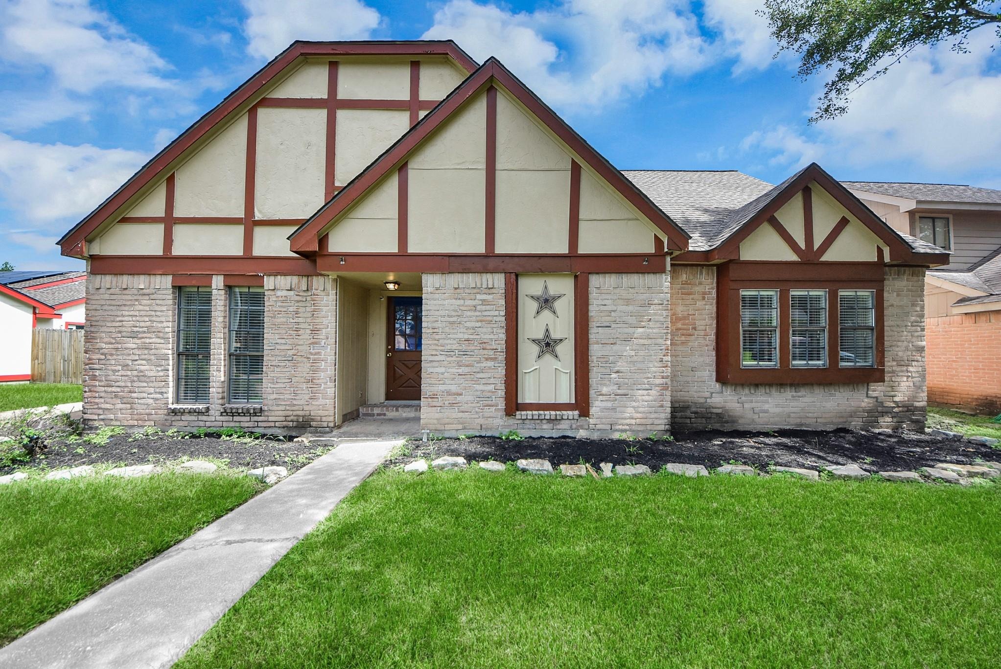 Squires Bnd, Stafford, TX 77477