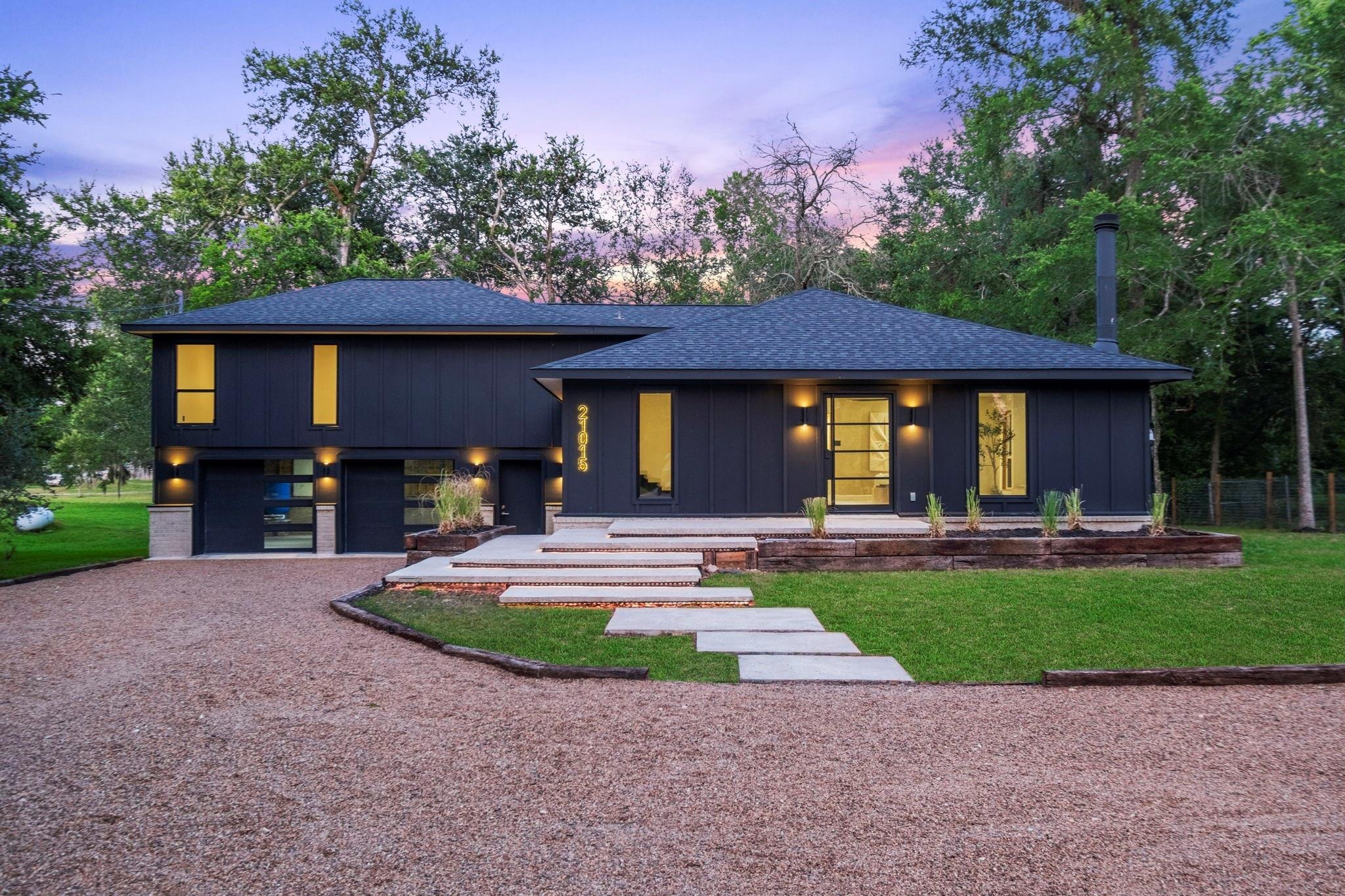 Britt Oaks Dr, Alvin, TX 77511