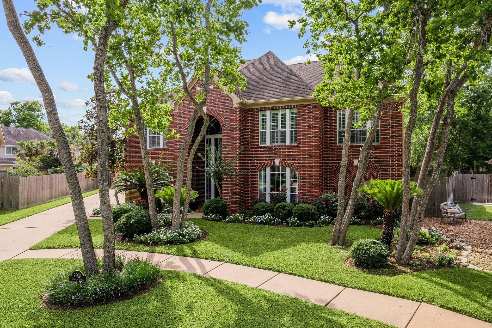 Randon Ln, Missouri City, TX 77459