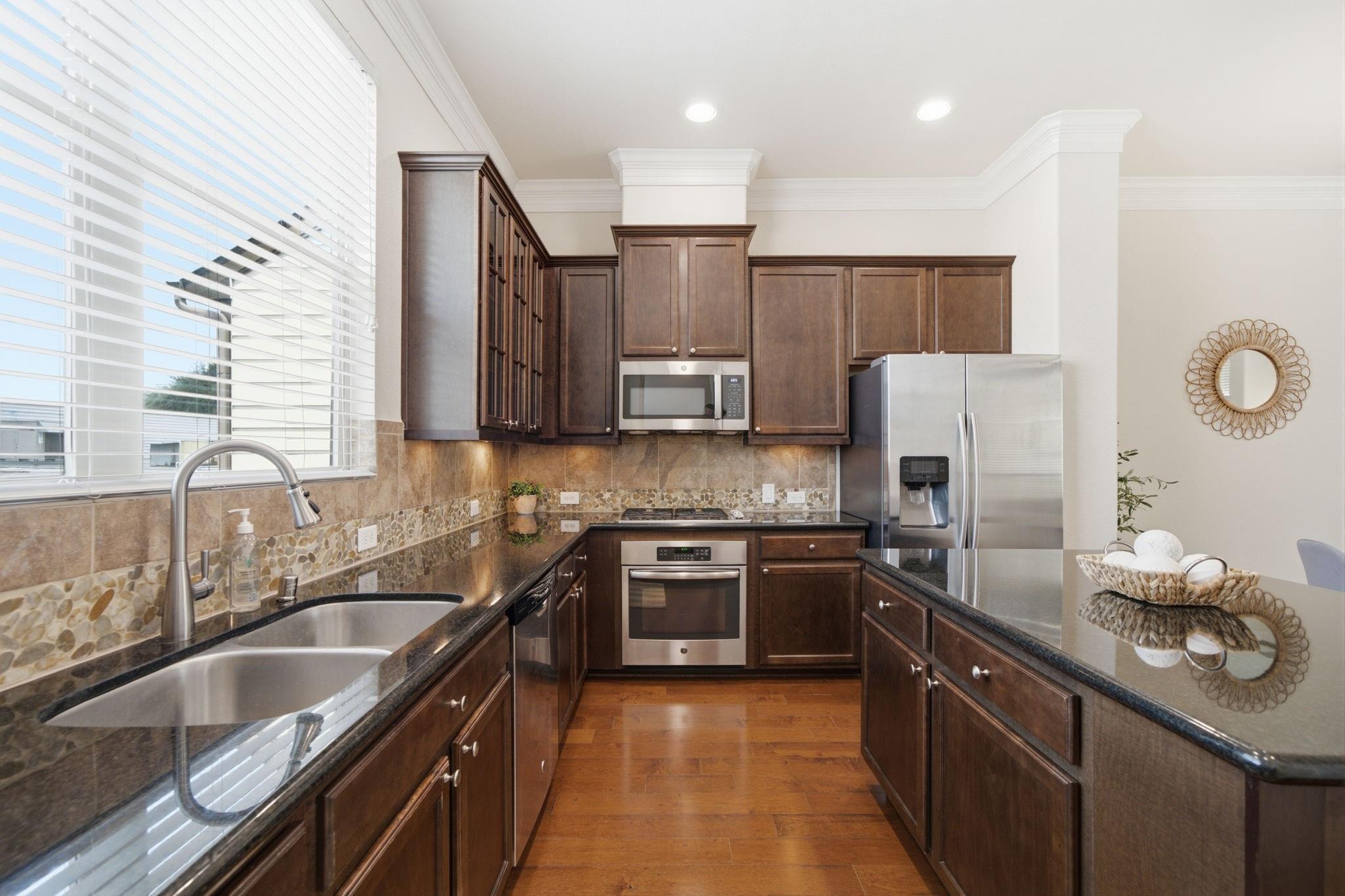 Fairdale Ln, Houston, TX 77057 #1