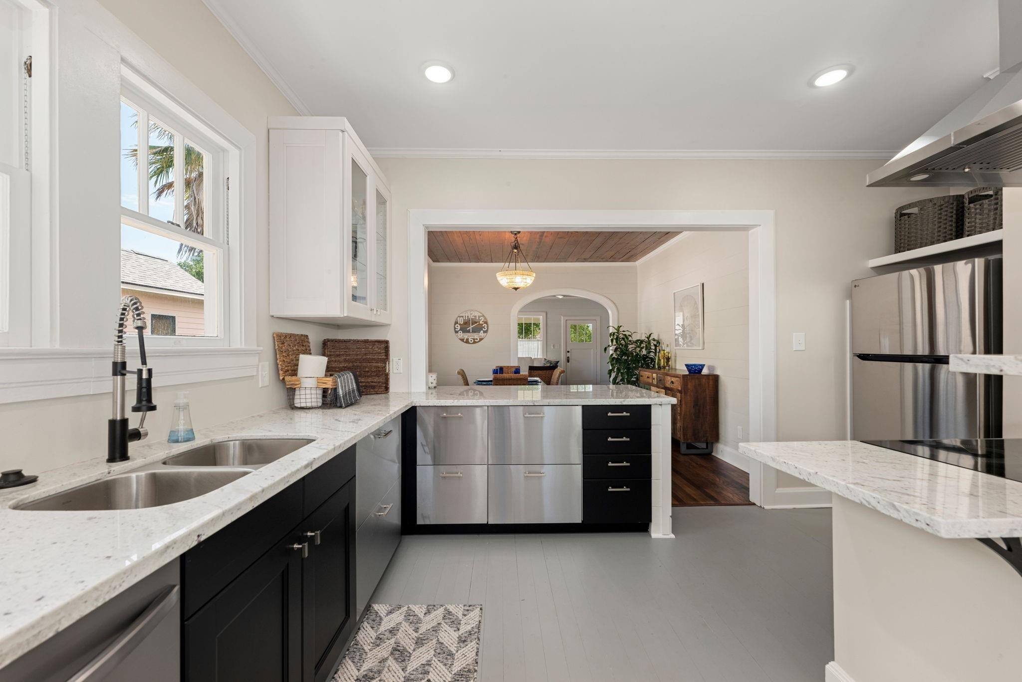 Avenue R , Galveston, TX 77551 #1