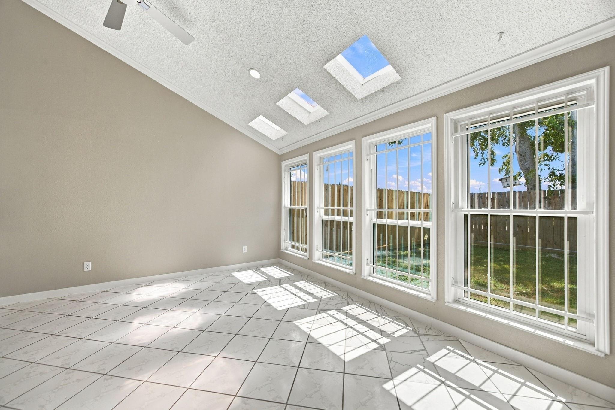 Oakcenter Dr, Houston, TX 77072 #1