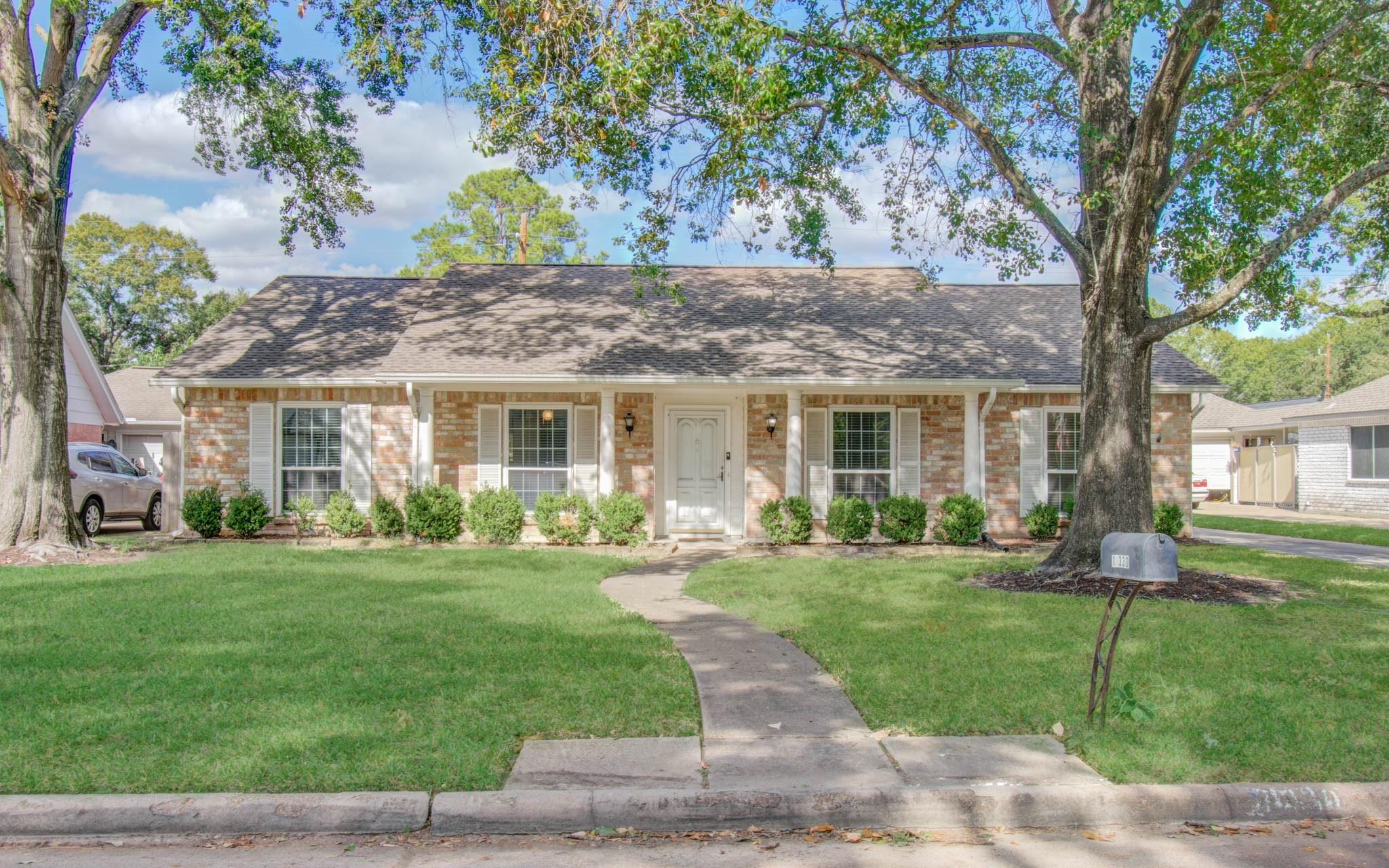 Summerhill Dr, Houston, TX 77070