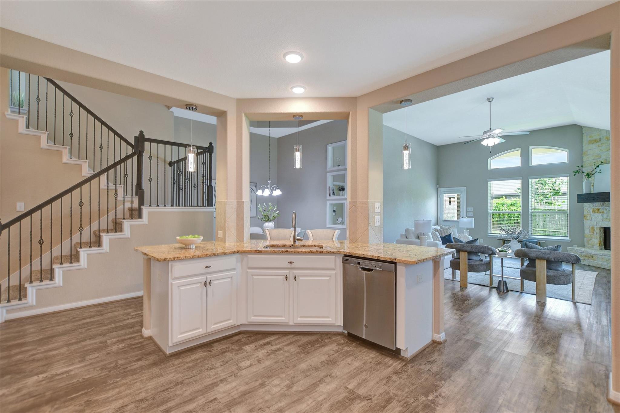 Petal Falls Ln, Tomball, TX 77377