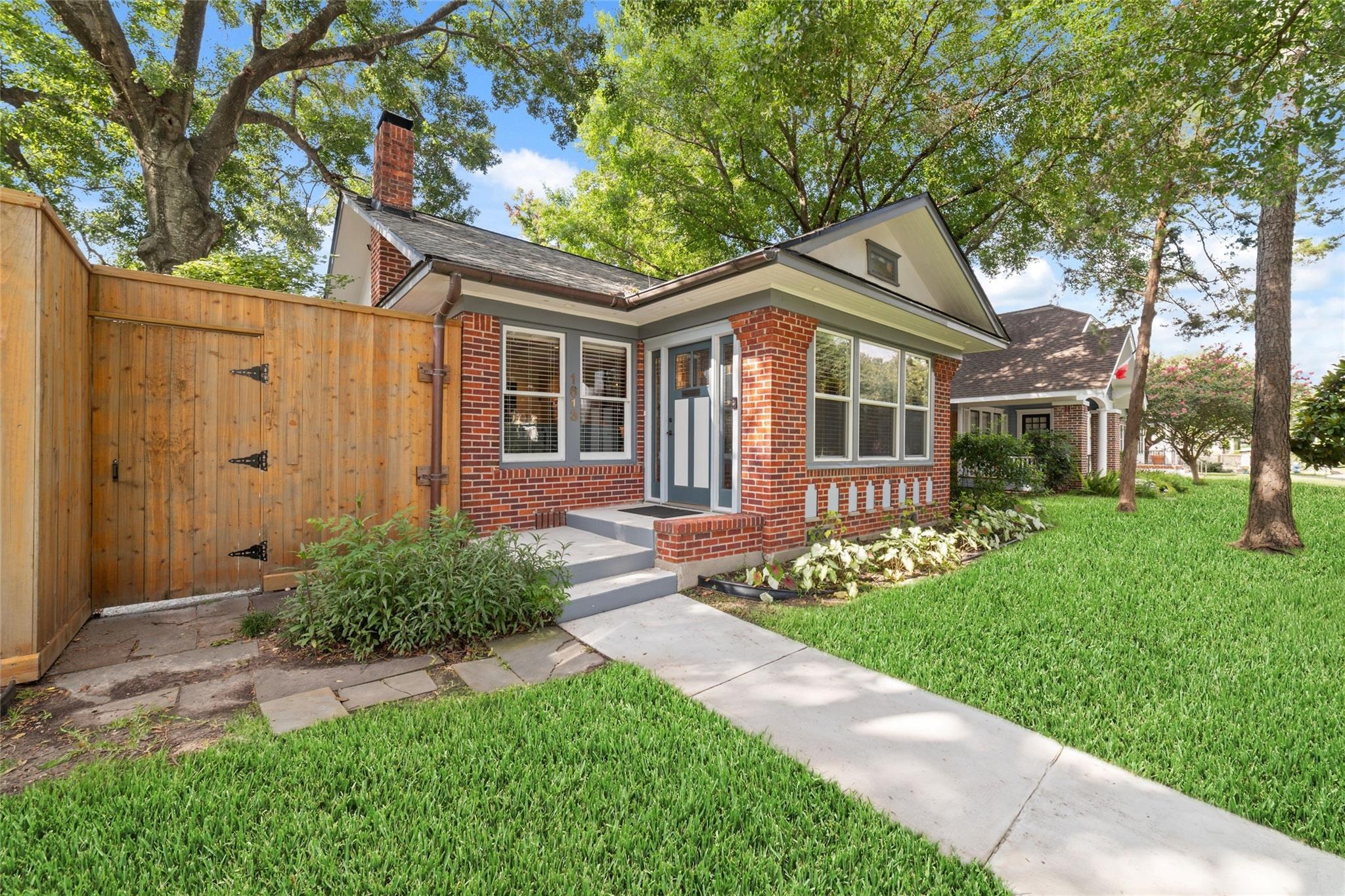 California St, Houston, TX 77006