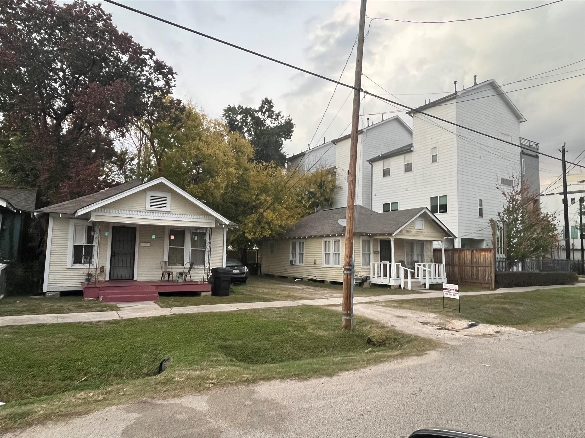 Summer St, Houston, TX 77007