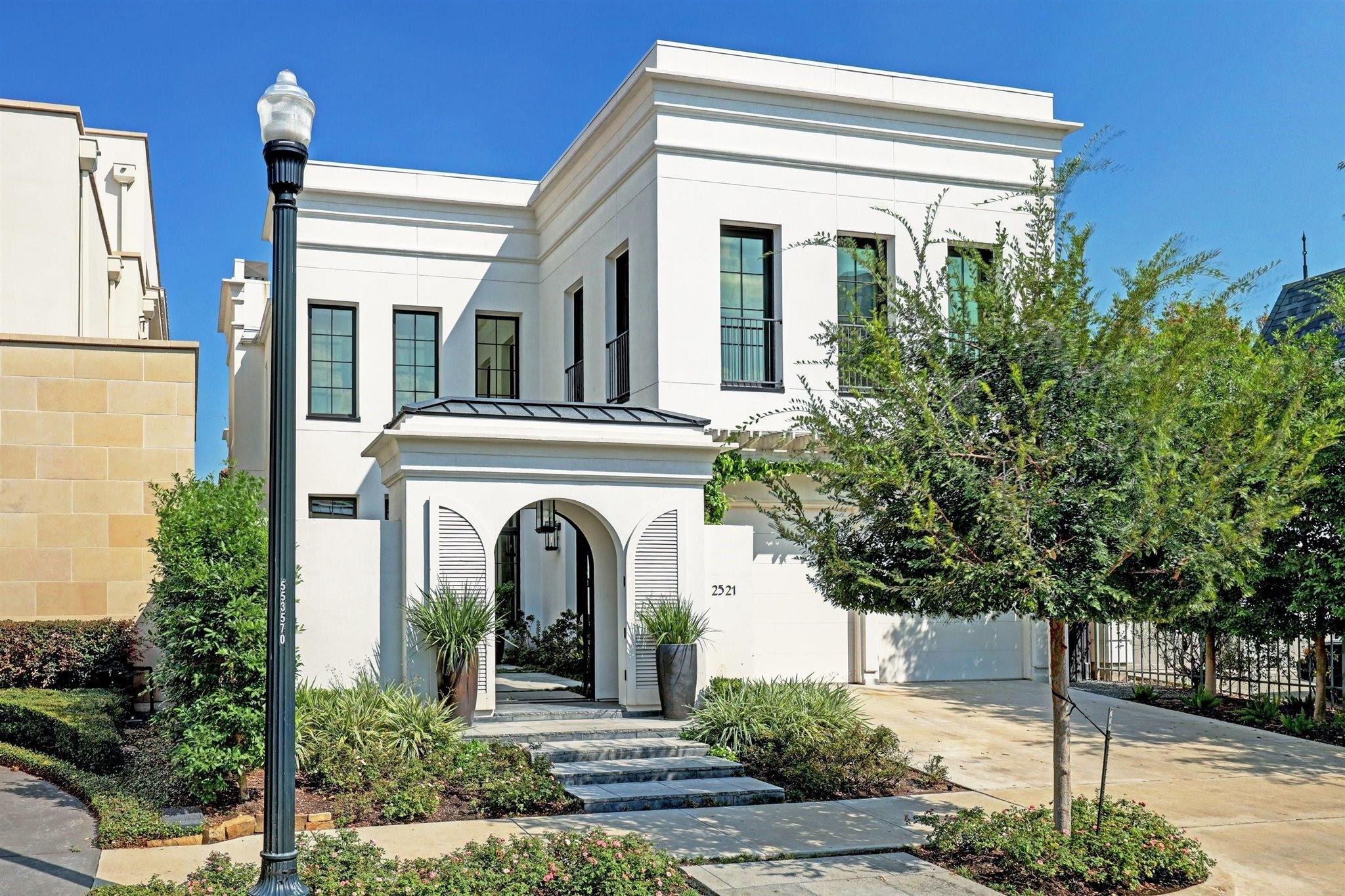 Westgate Dr, Houston, TX 77019