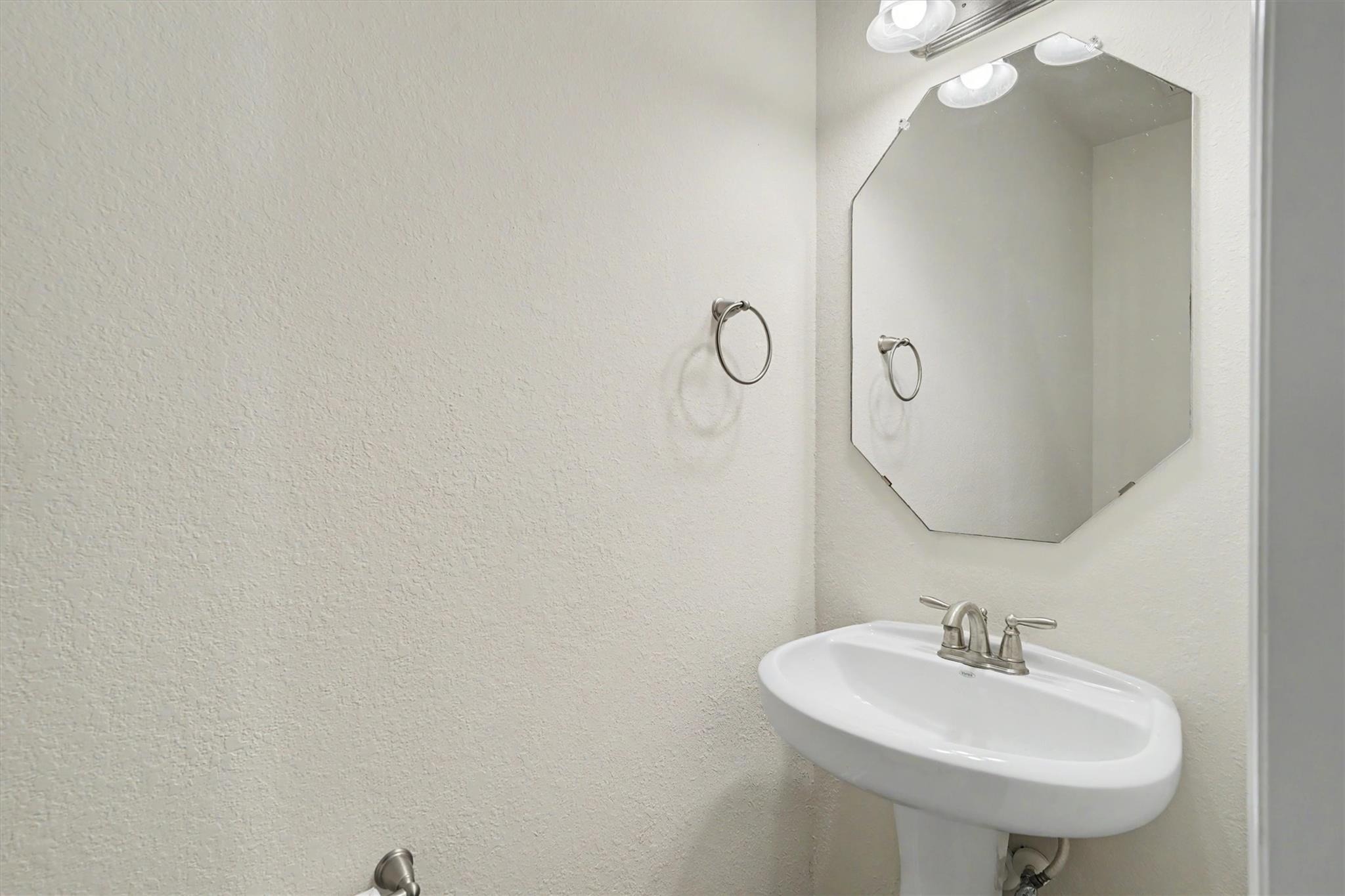 Tassia Ln, Houston, TX 77058 #1