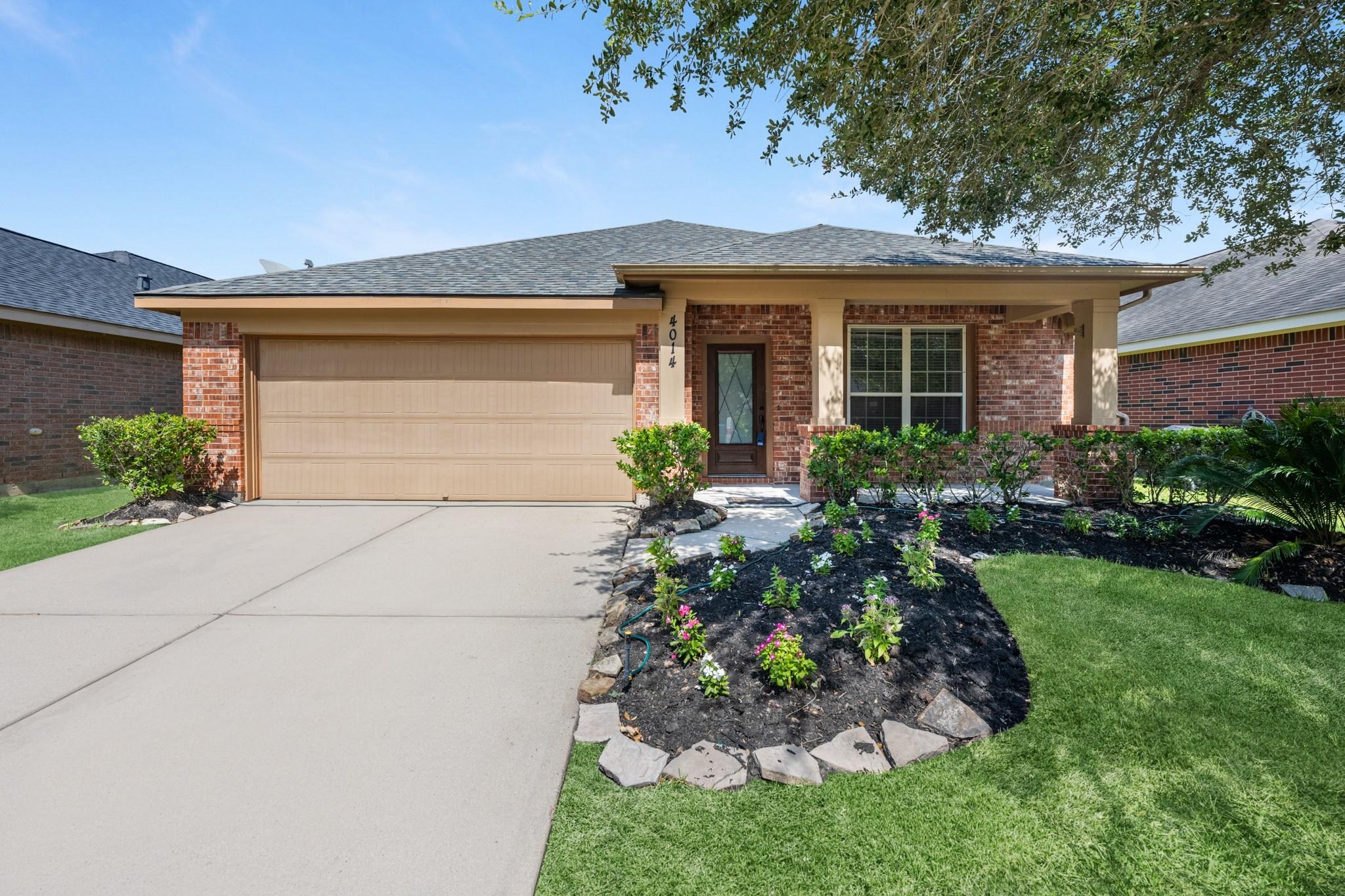 Pinecrest Holw, Houston, TX 77084