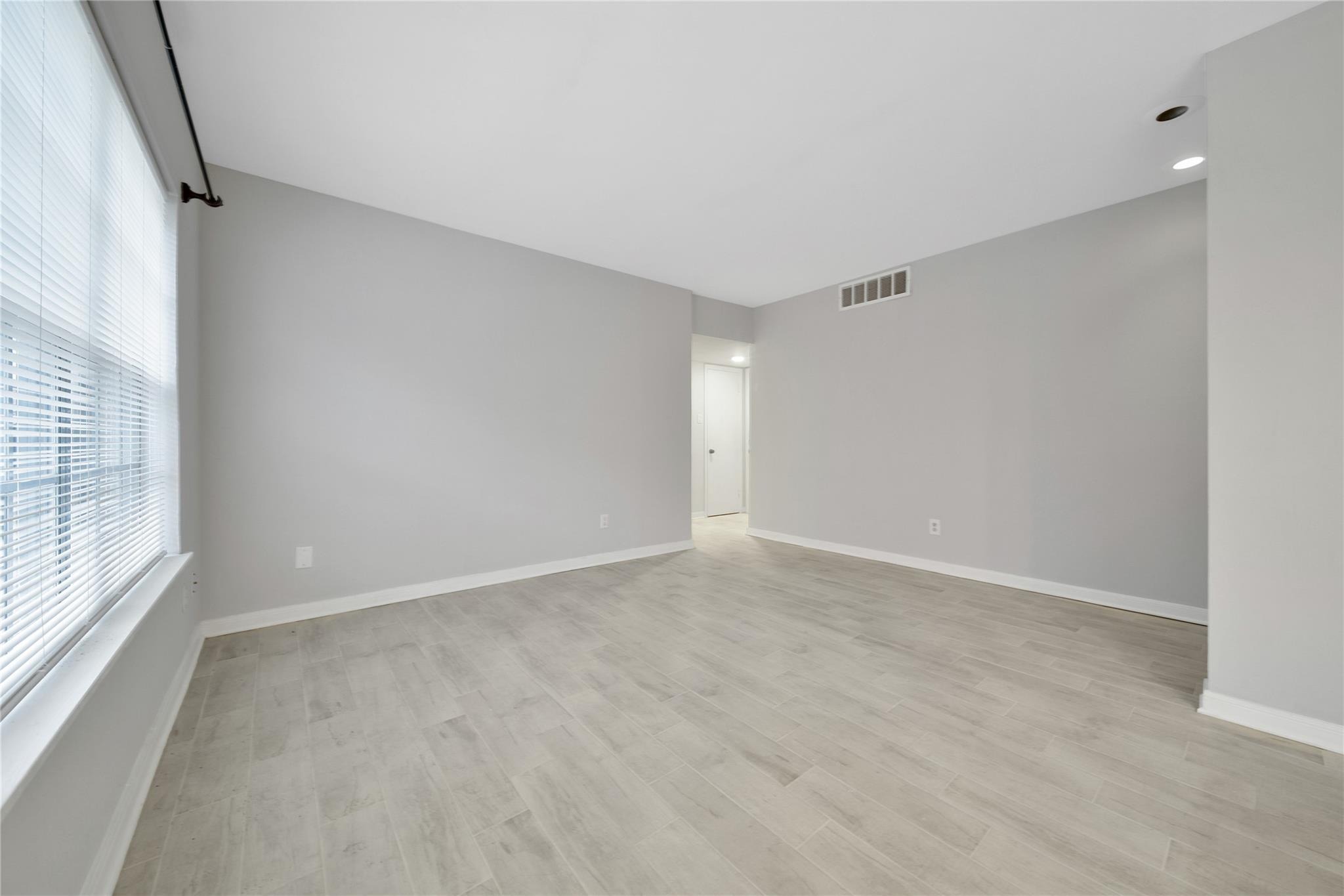 Briarhurst Dr, Houston, TX 77057 #1