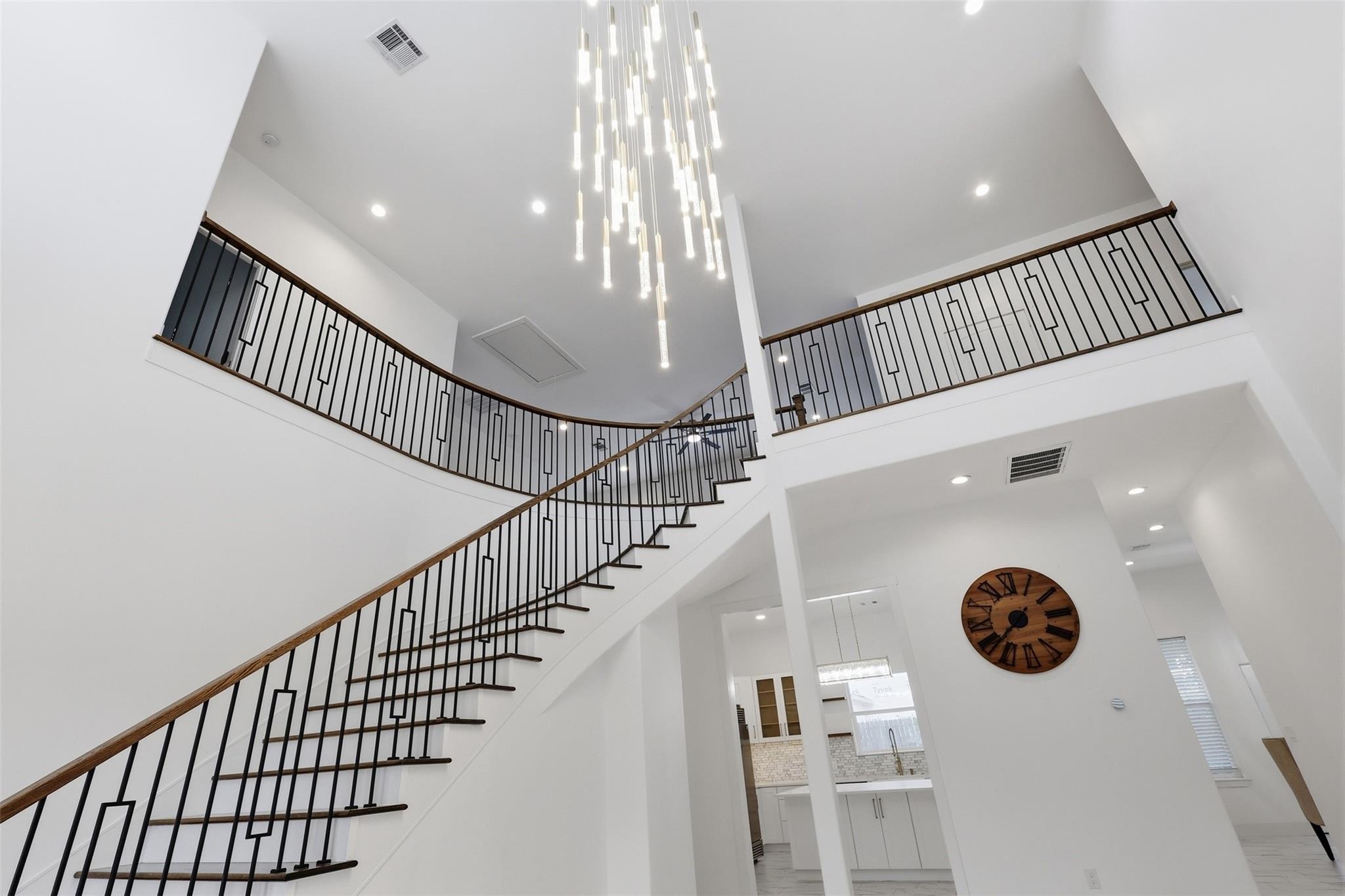 Longridge Dr, Houston, TX 77055 #1