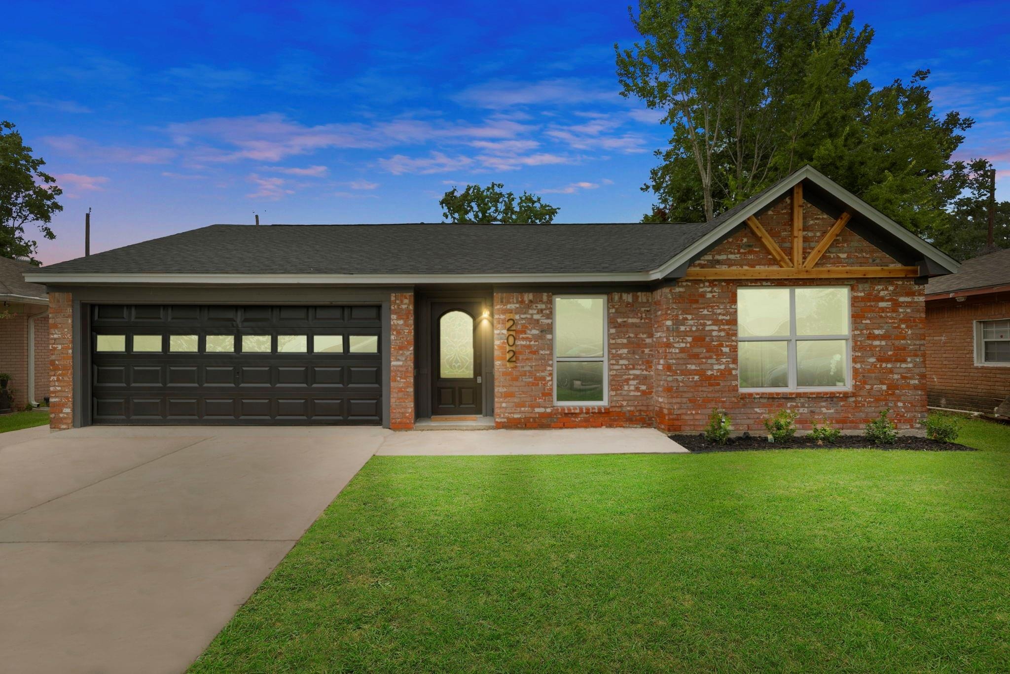 Harold Ln, Baytown, TX 77521