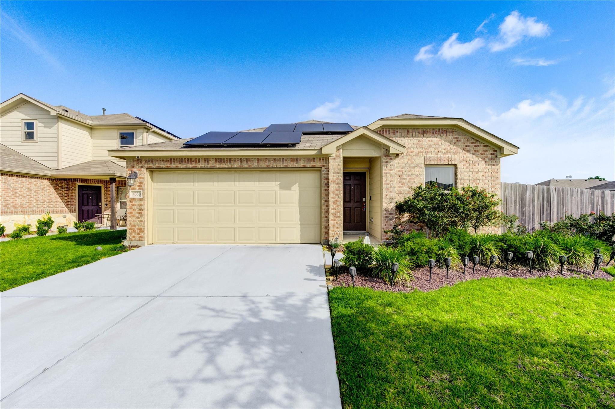 Tulip Oak Dr, Houston, TX 77068