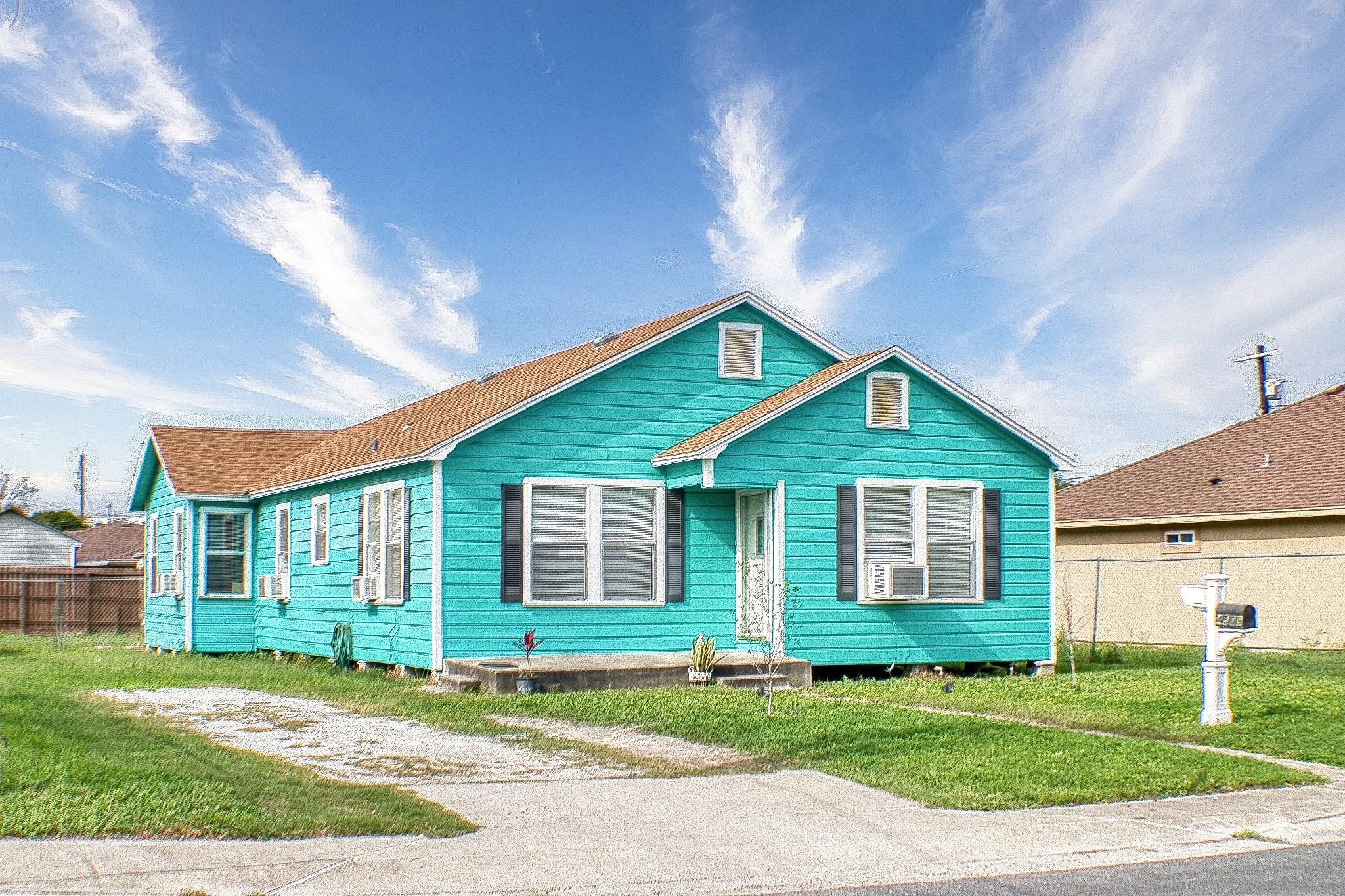 Helen St, Corpus Christi, TX 78415