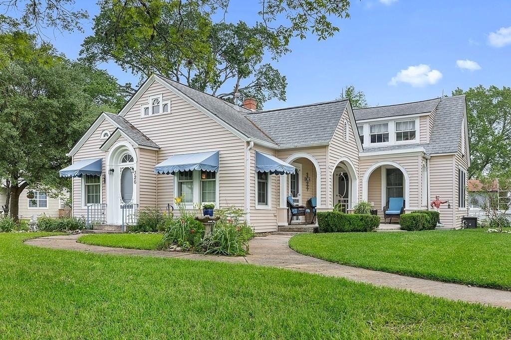 Centennial St, Carmine, TX 78932