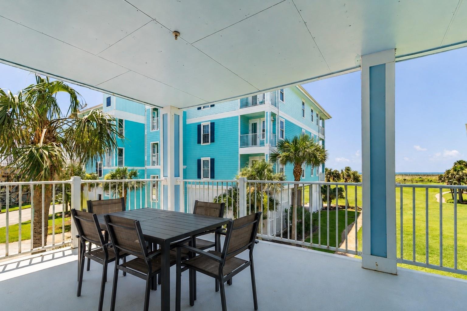 Pointe West Dr, Galveston, TX 77554