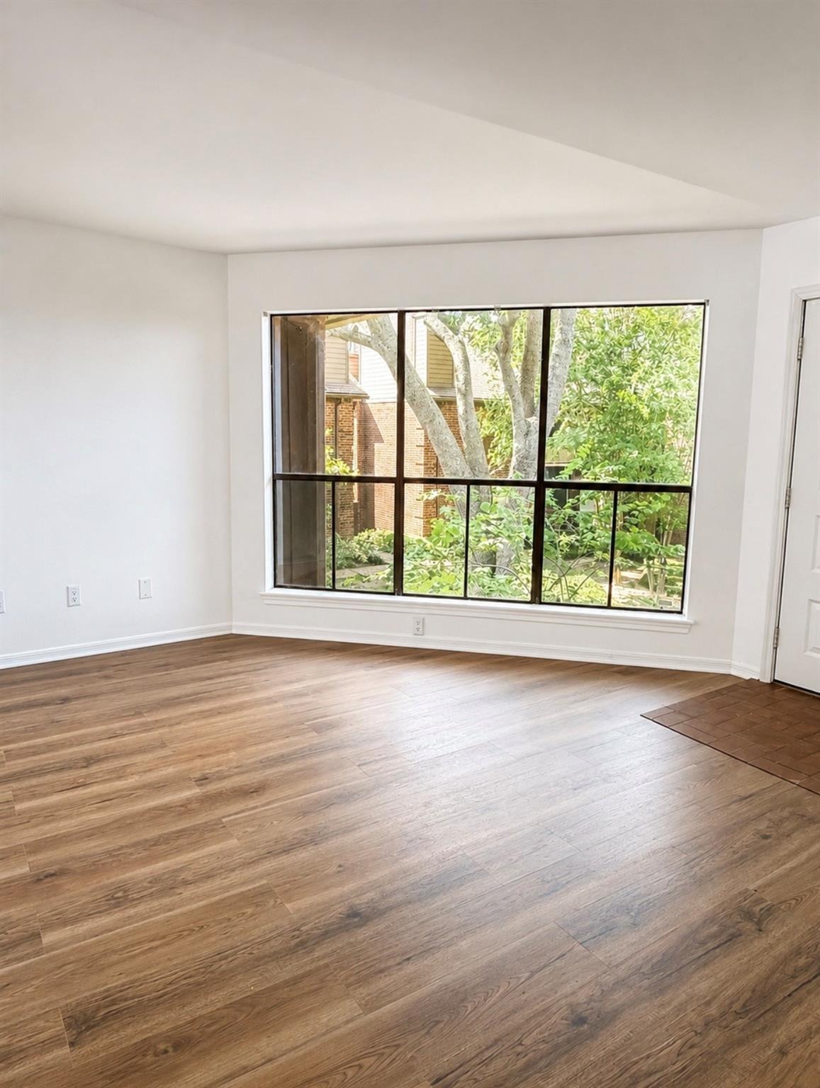 Walnut Bend Ln, Houston, TX 77042
