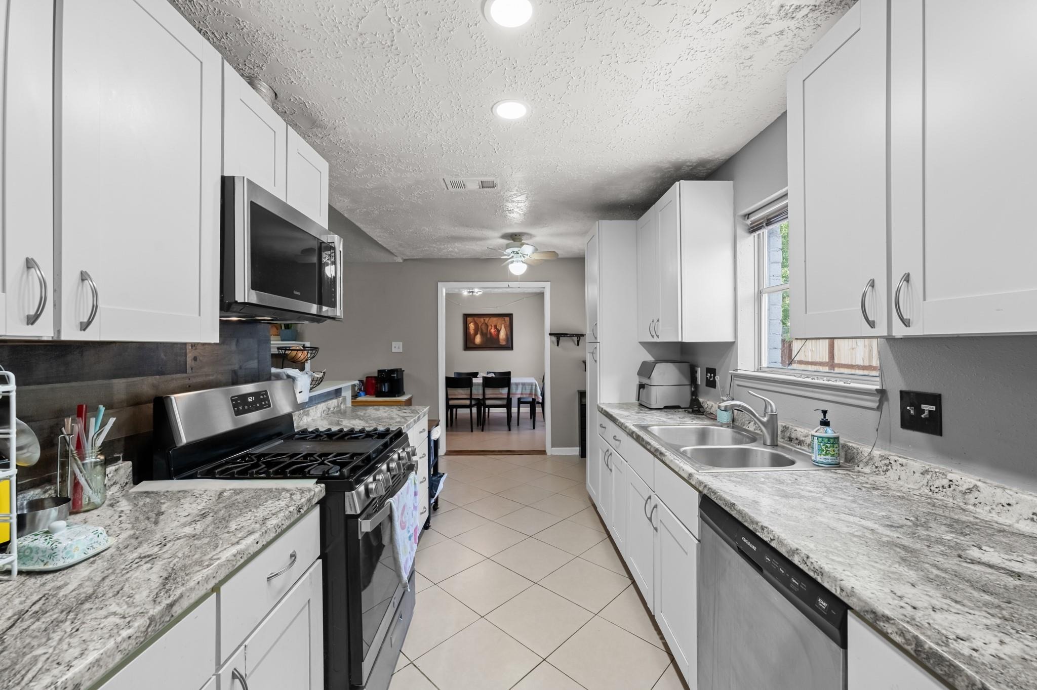 Cliveden Dr, Houston, TX 77066 #1