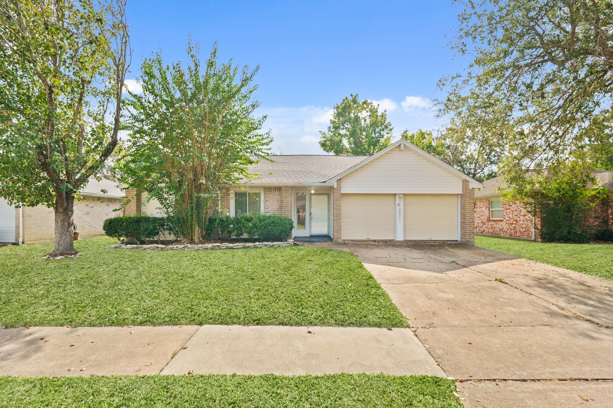 Newberry St, Sugar Land, TX 77478