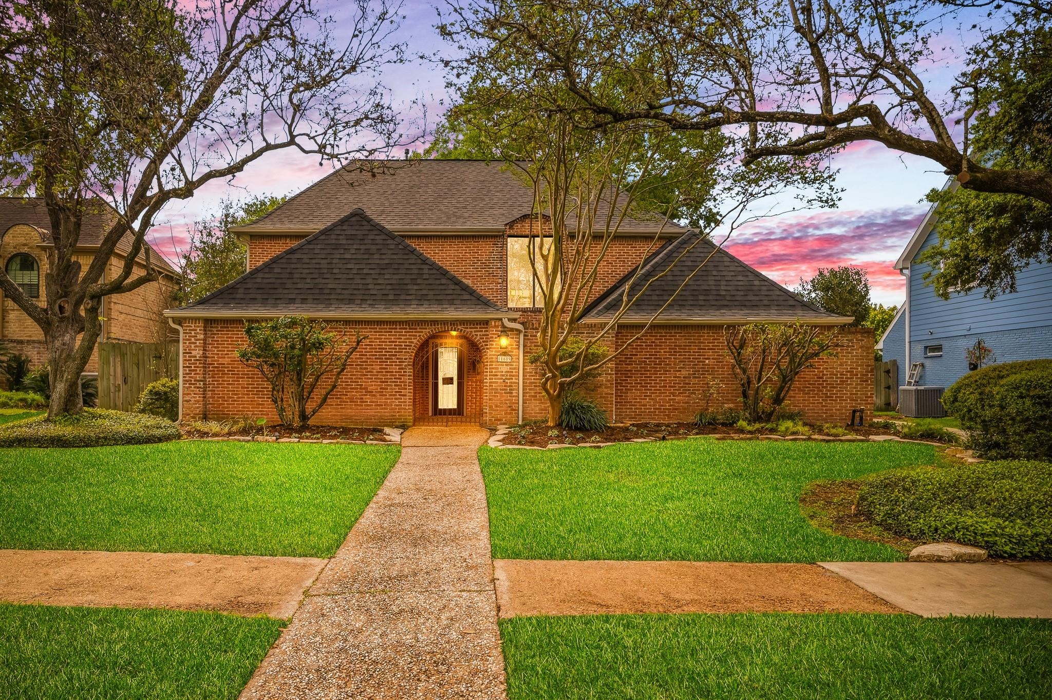 Cherryknoll Dr, Houston, TX 77077