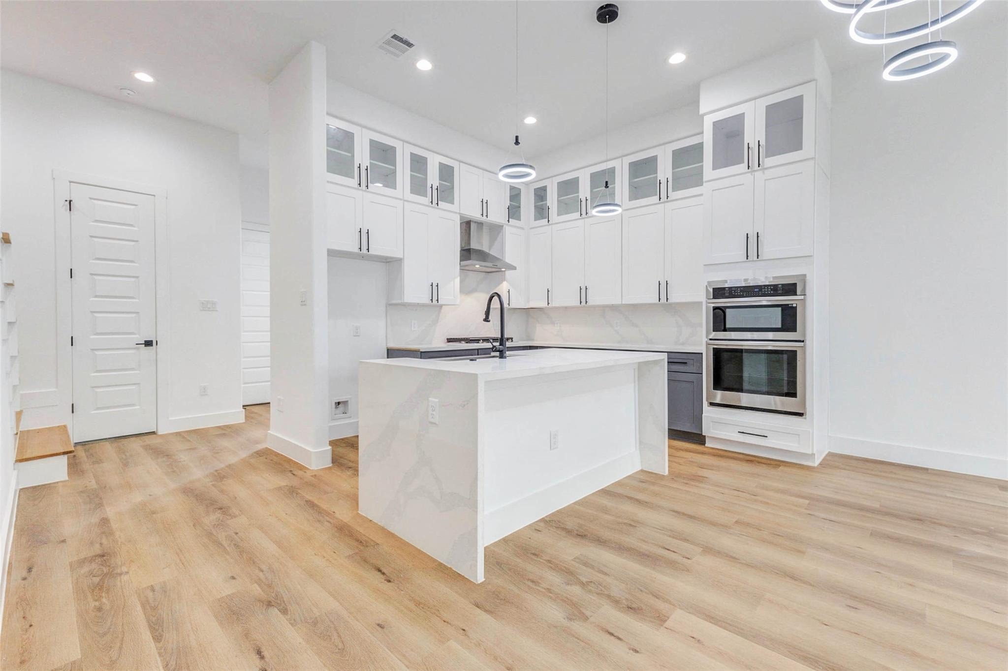 Live Oak St, Houston, TX 77003