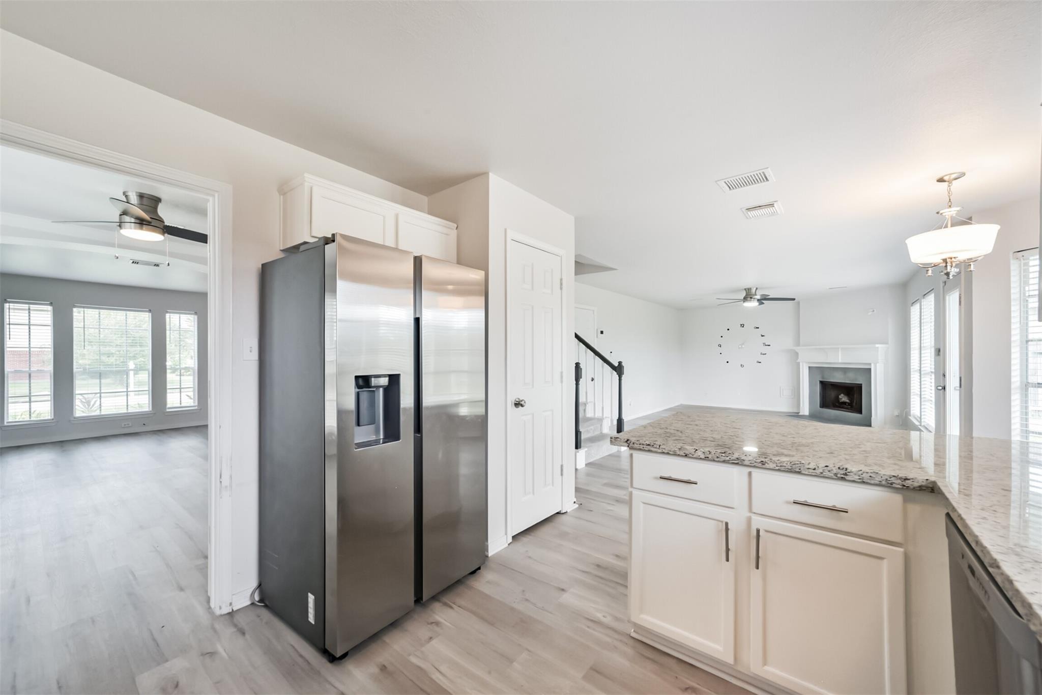 Leila Oaks Dr, Houston, TX 77082 #1