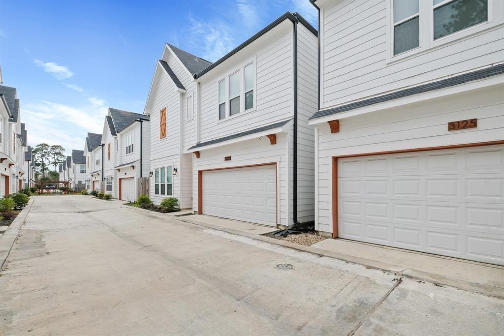 Paul Quinn St, Houston, TX 77091
