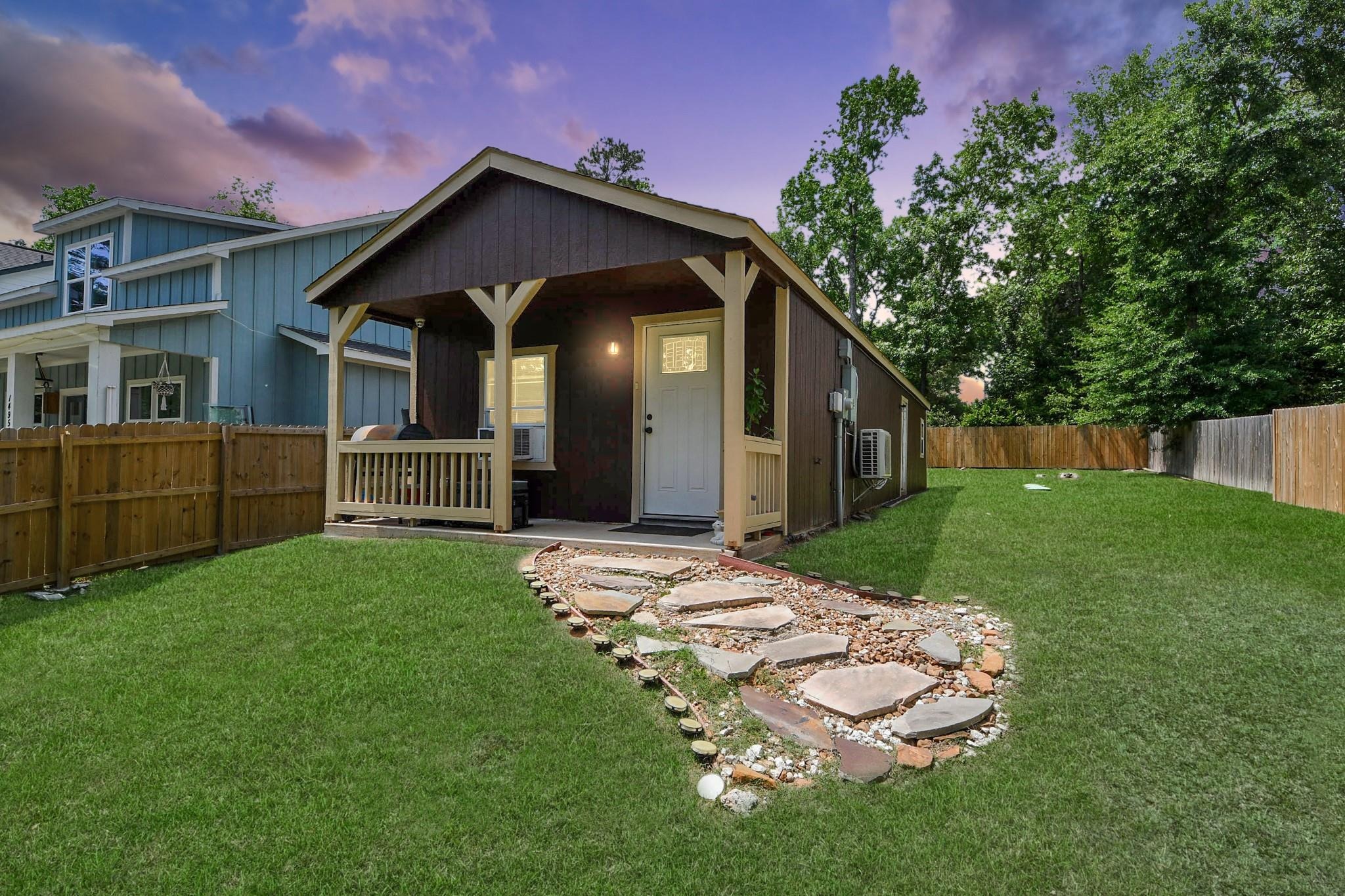 Lamar Rd, Willis, TX 77378