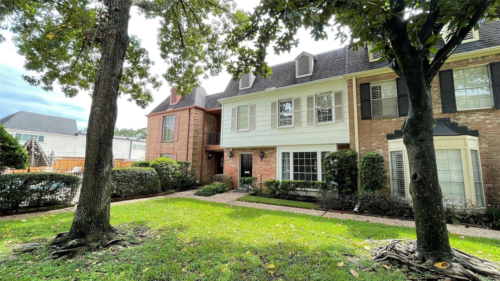 Post Oak Ln, Houston, TX 77024