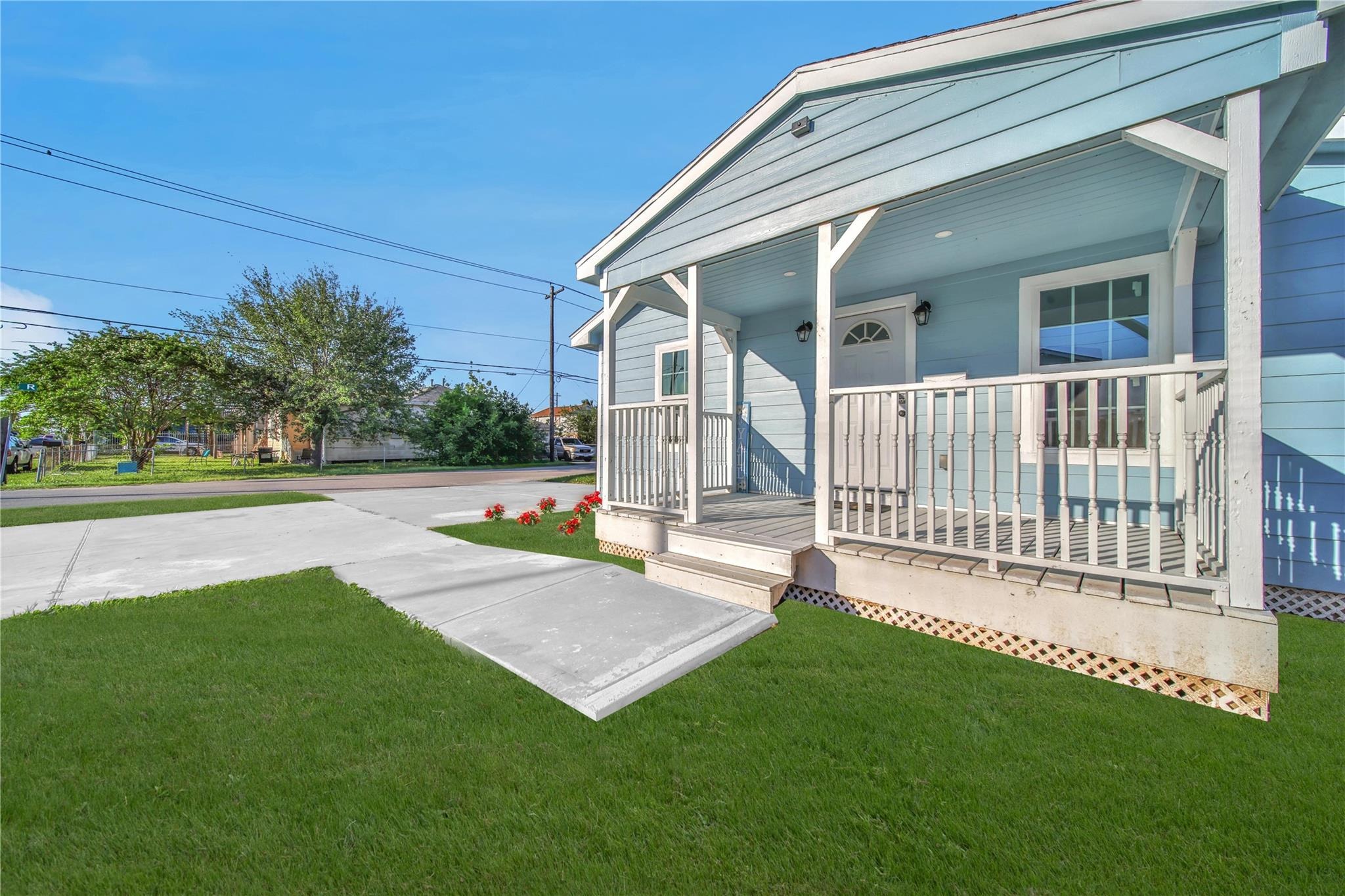 Grover Ave, Galveston, TX 77551