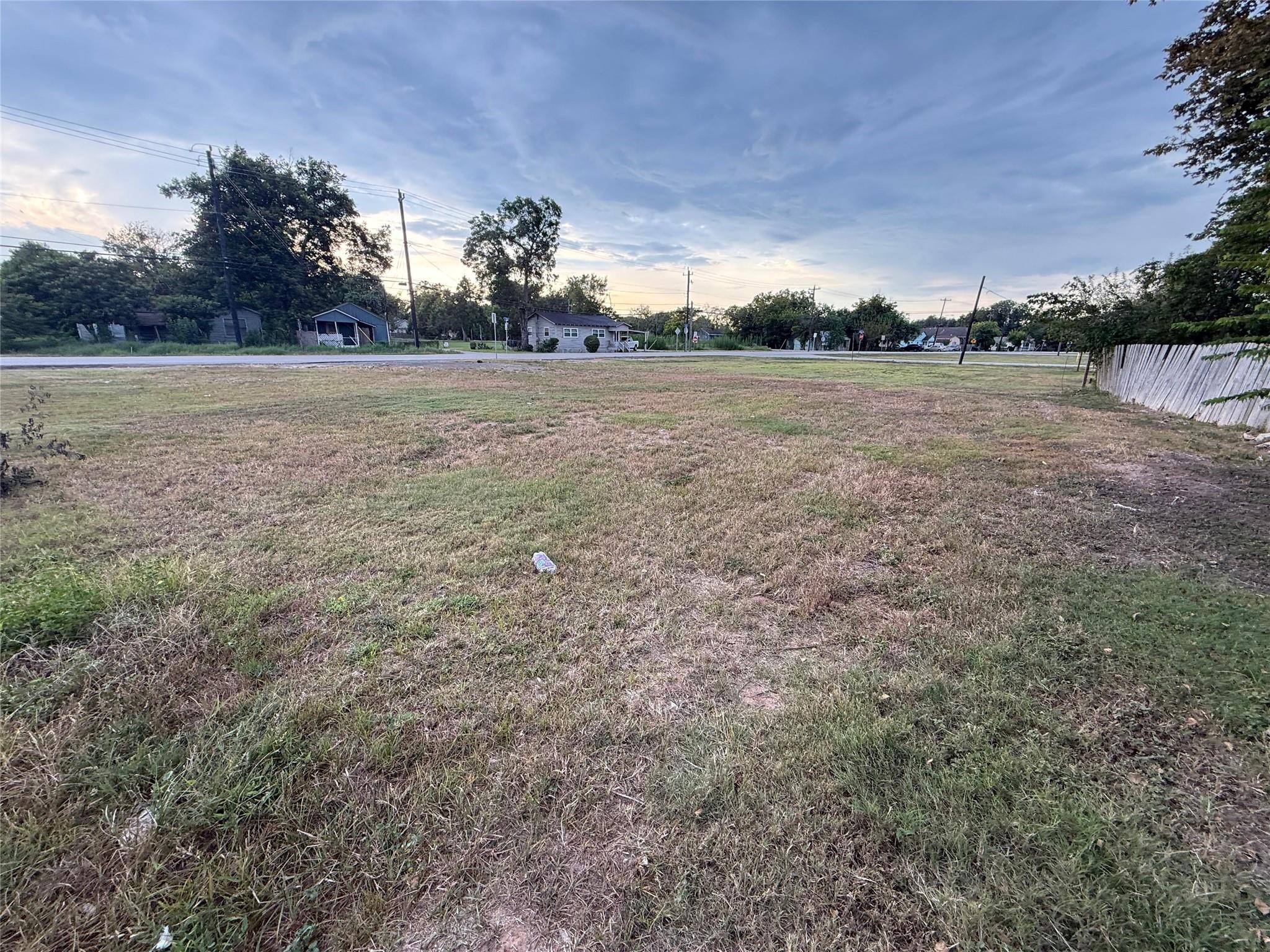 10th St, Richmond, TX 77469