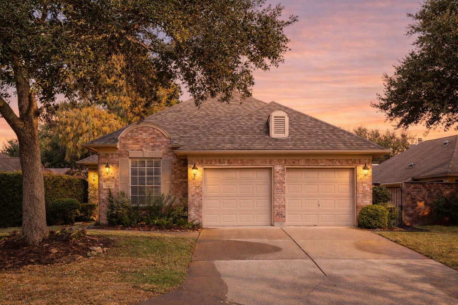 Fairway Pointe Dr, League City, TX 77573