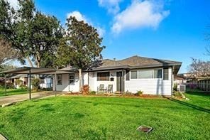 Ivy Ave, Deer Park, TX 77536