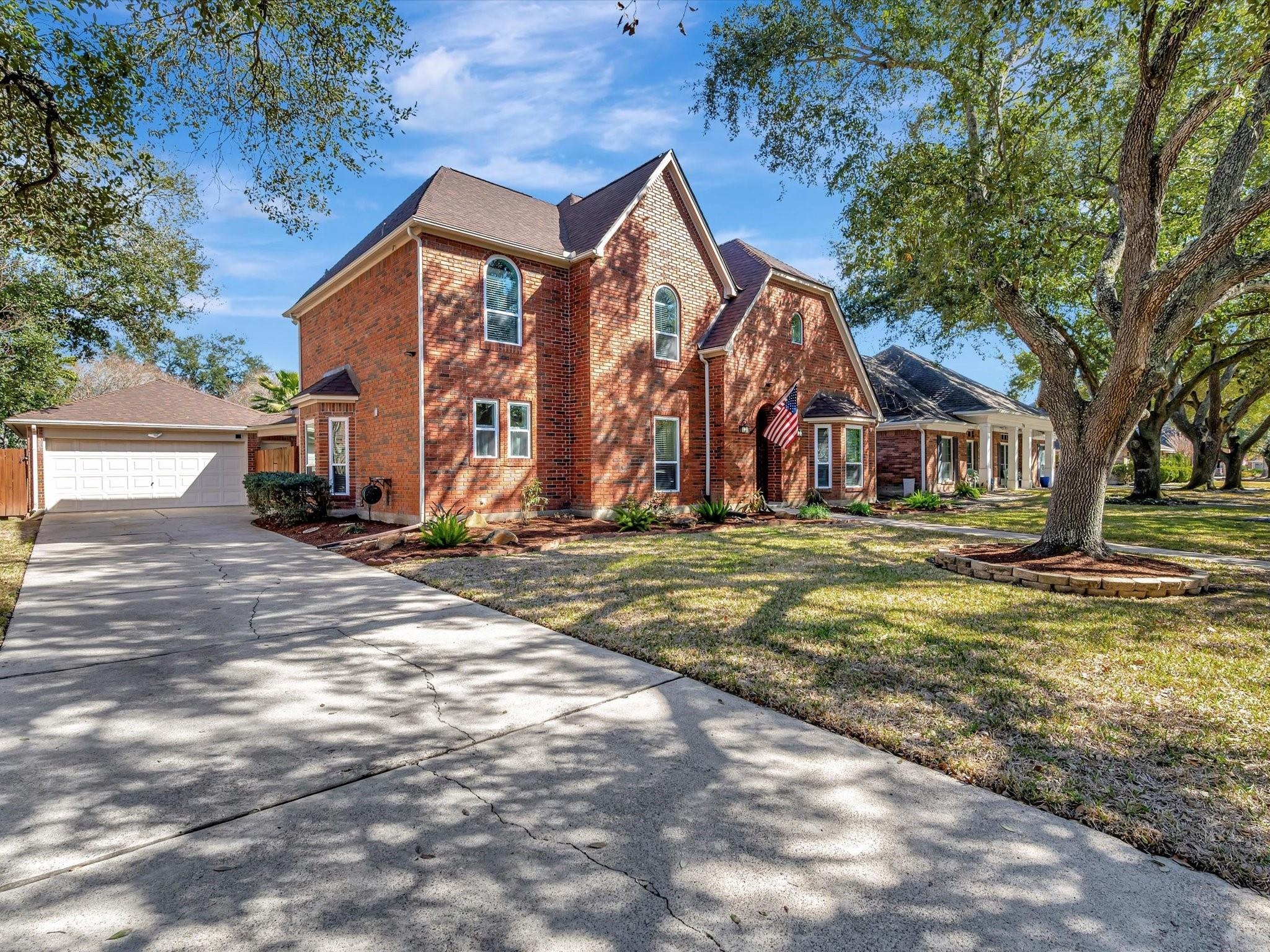 Crestwood Dr, El Lago, TX 77586