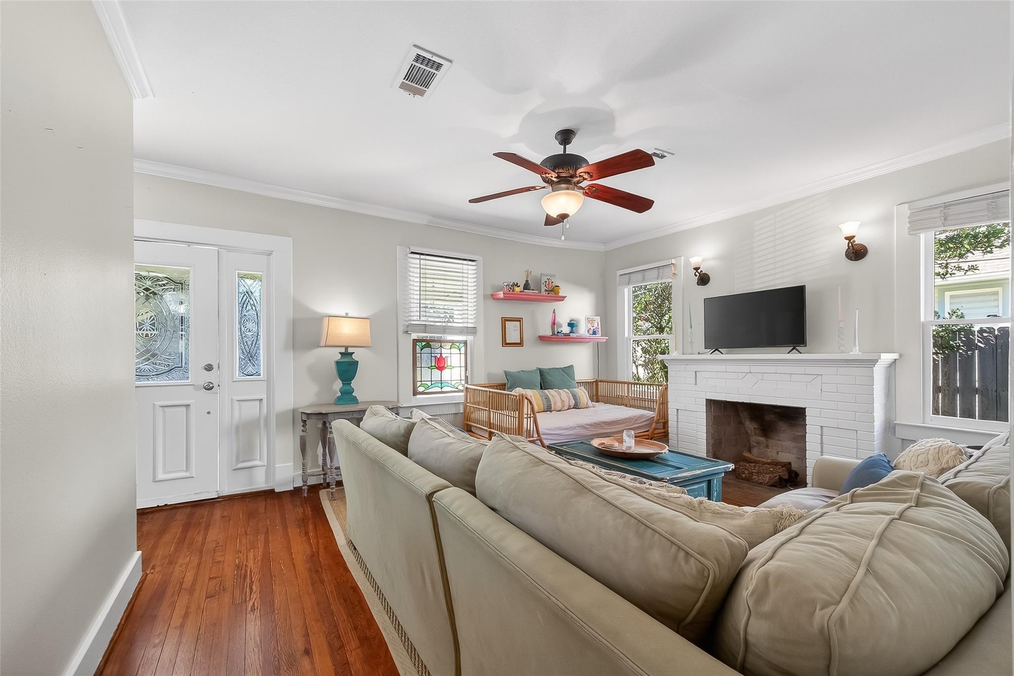 Highland St, Houston, TX 77009 #1