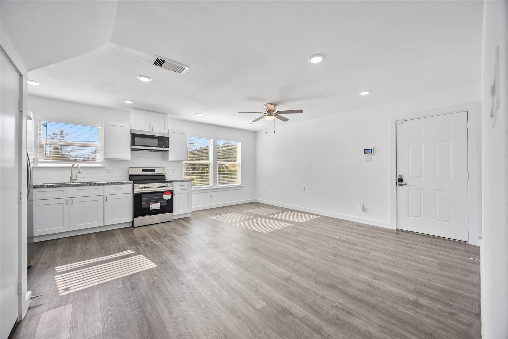 Bigwood St, Houston, TX 77078 #1