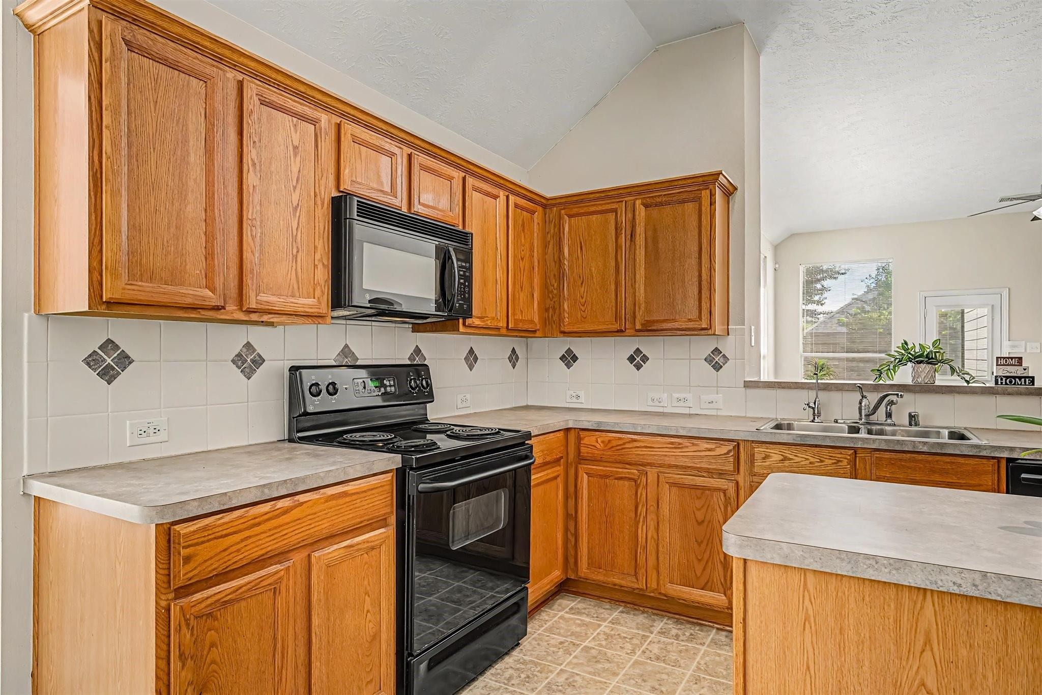 Belleshire Glen Ln, Houston, TX 77084 #1