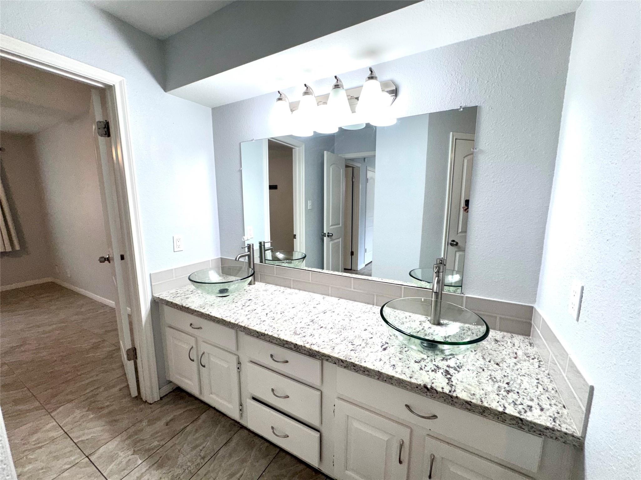 LA Mesa St, Bay City, TX 77414 #1